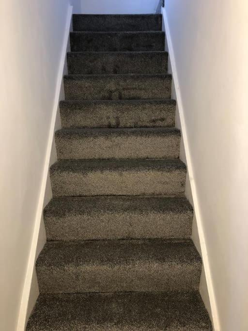 Lovely 3 Bedroom Entire Home With Street Parking - Close To Nec, Bhx Airport - Sleeps 6 Guests Ideal For Contractors & Families Birmingham Extérieur photo